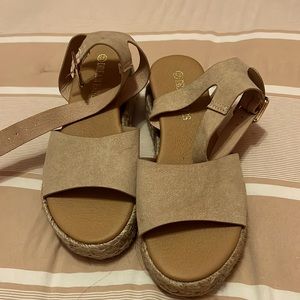 Nice sandals for a gift or for you